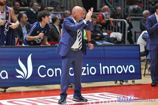 Fortitudo, Luca Dalmonte sollevato dall’incarico di allenatore della prima squadra